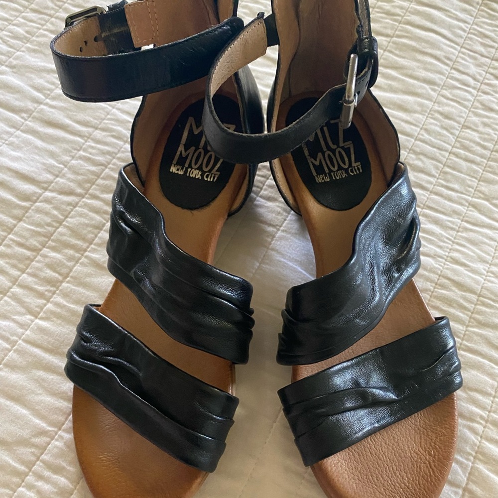 Miz Mooz Cassie Sandals Black Leather Ankle Strap Size 38